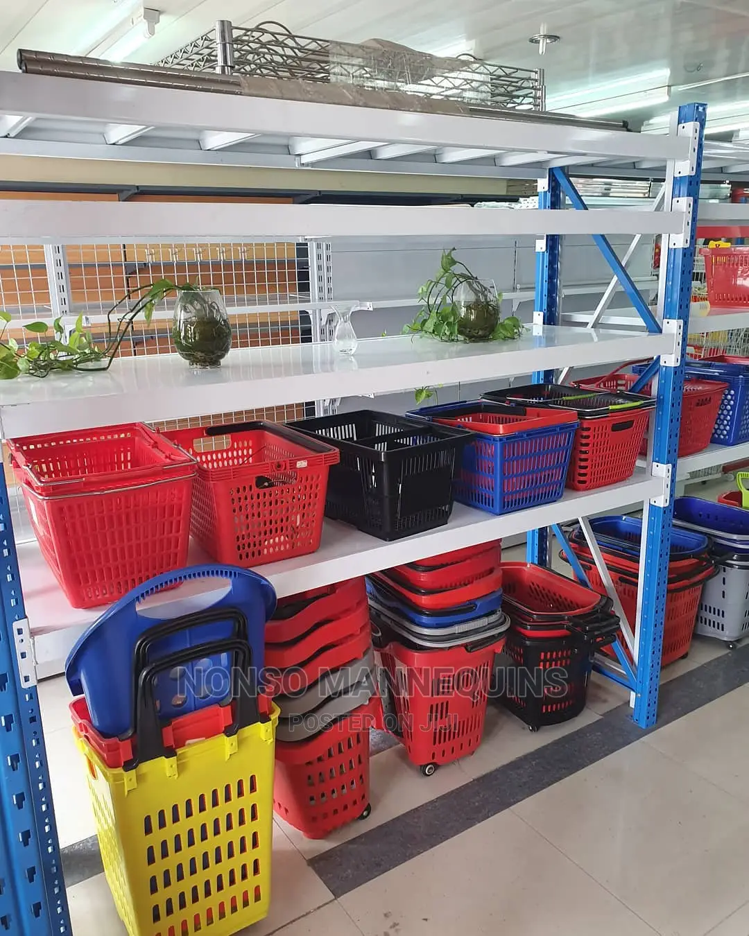 High Quality Shelves That Fit for Supermarket Display