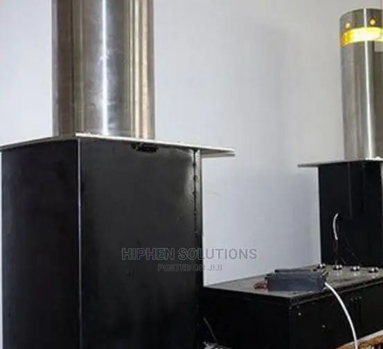 Flashing Lights Remote Control Hydraulic Bollards By Hiphen Ssl