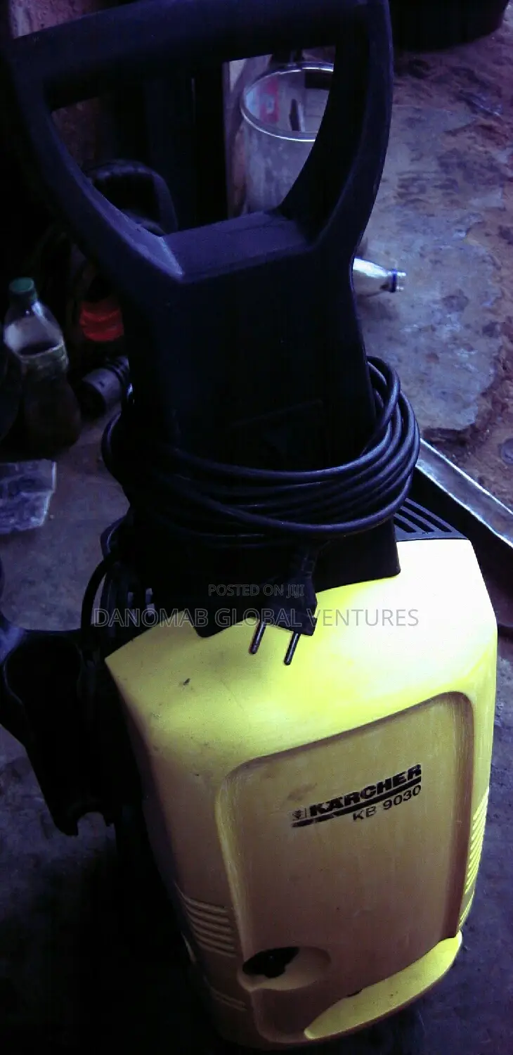 KARCHER KB 9030 Pressure Washer With Hose Attachments