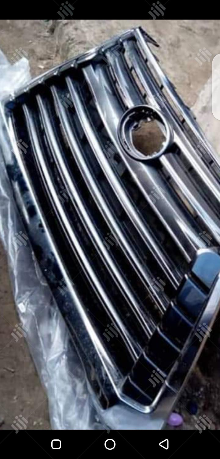 Front Grill Toyota Lexus Lx570 2017/2019