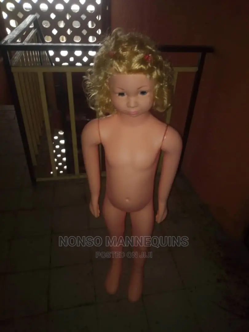 Mannequins for Kids Clothes Display 10