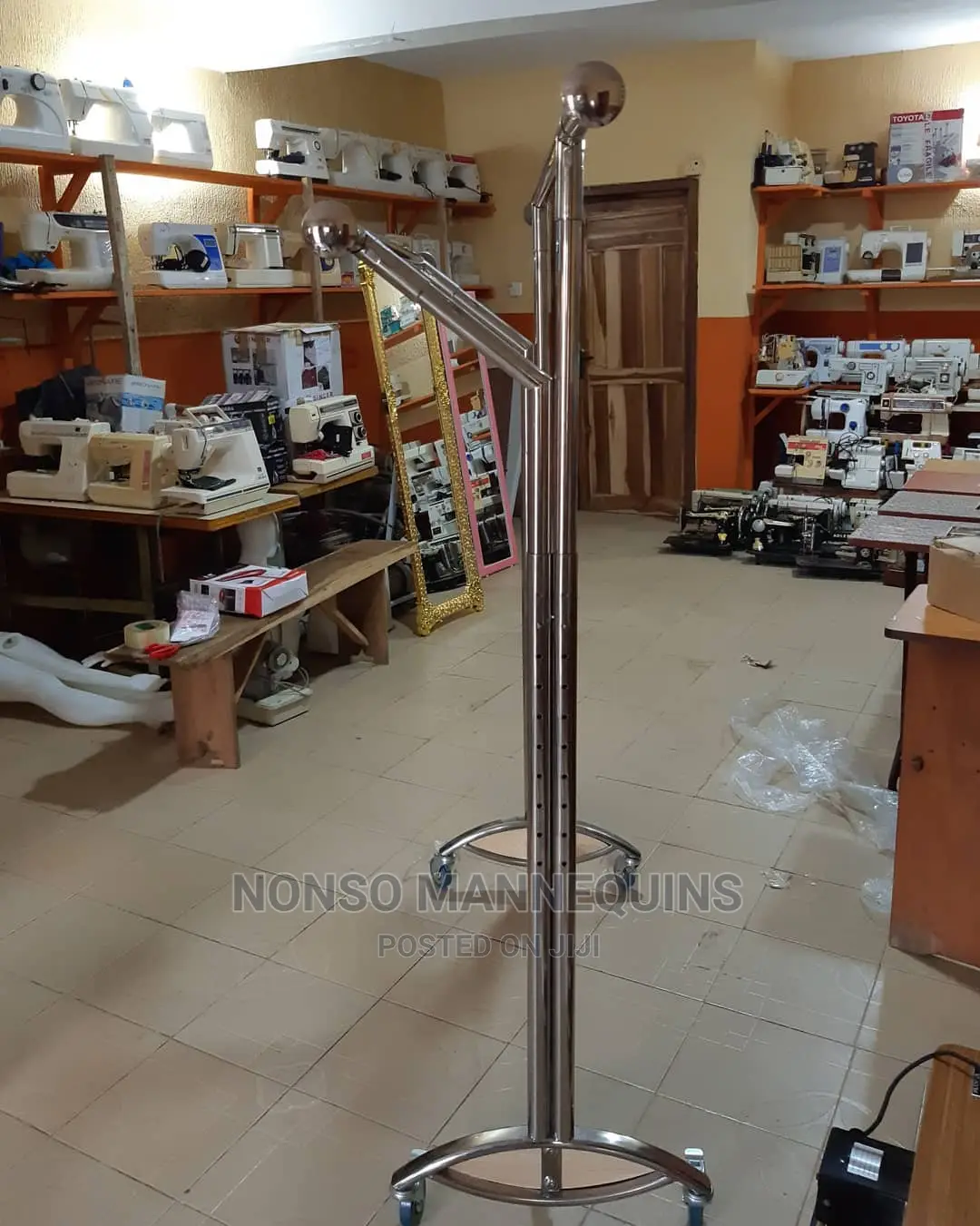 Stainless Stell Double Poles Armspread Clothe Rack