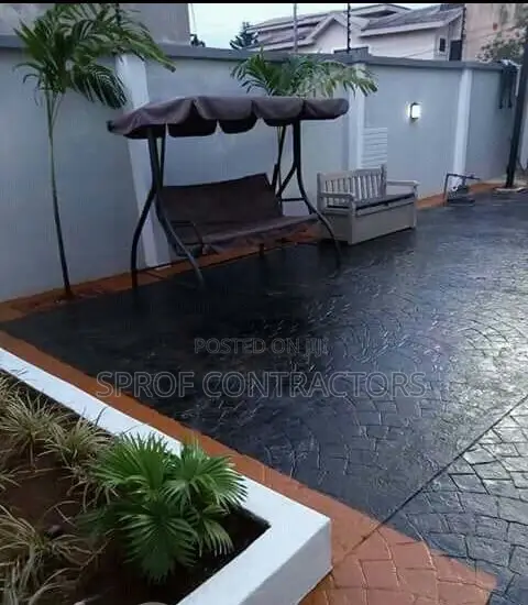 Stamped Floor / Installation