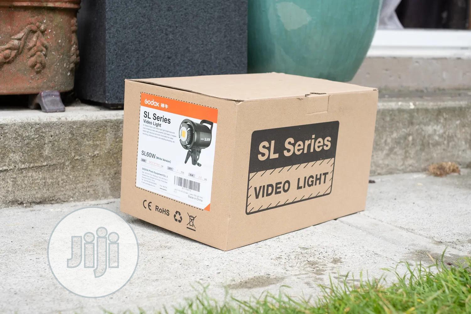 Godox Bowen's Mount Led Video Light Sl-60w