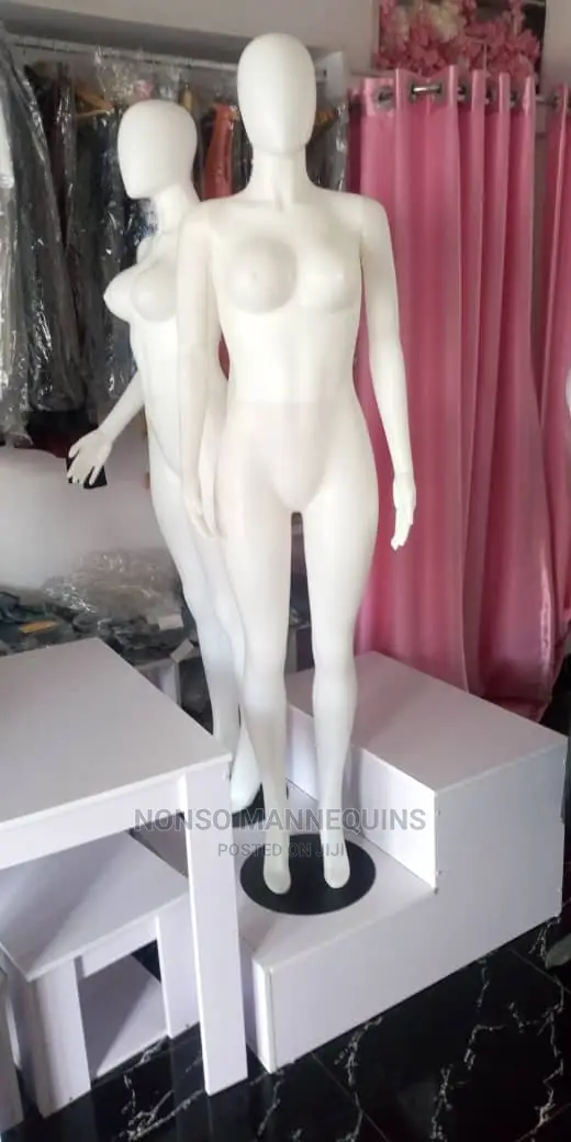 Mannequin No 7