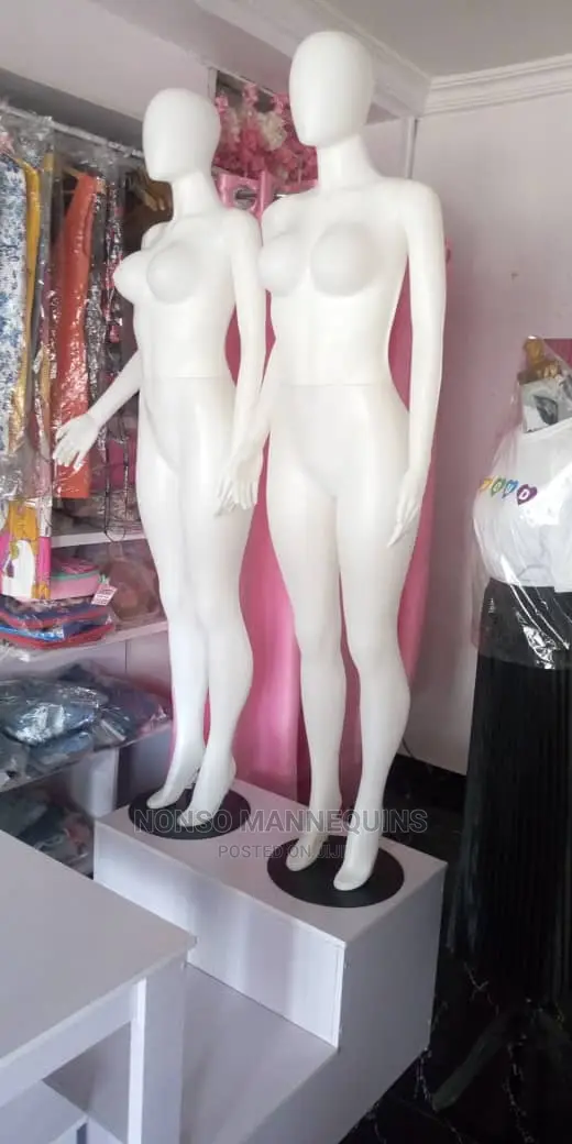 Mannequin No 7