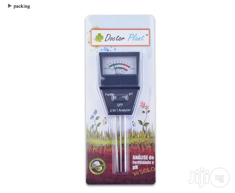 2 in 1 Gardening Tool for Soil Ph Meter and F- Soil Analyser