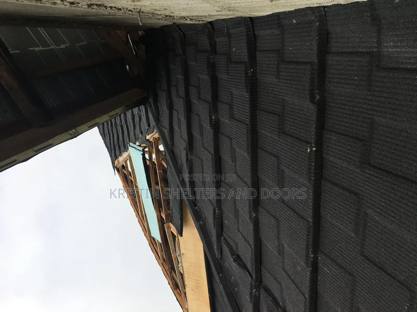 Original Pure Black Shingle Roofing Sheet In Auchi Edo State