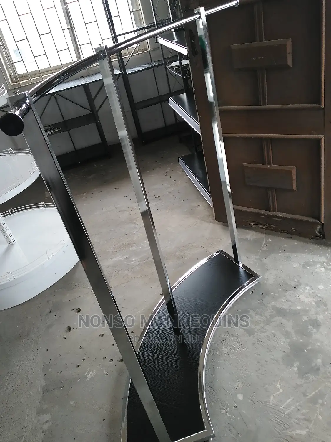C Shape Clothes Racks Display Metal Stand