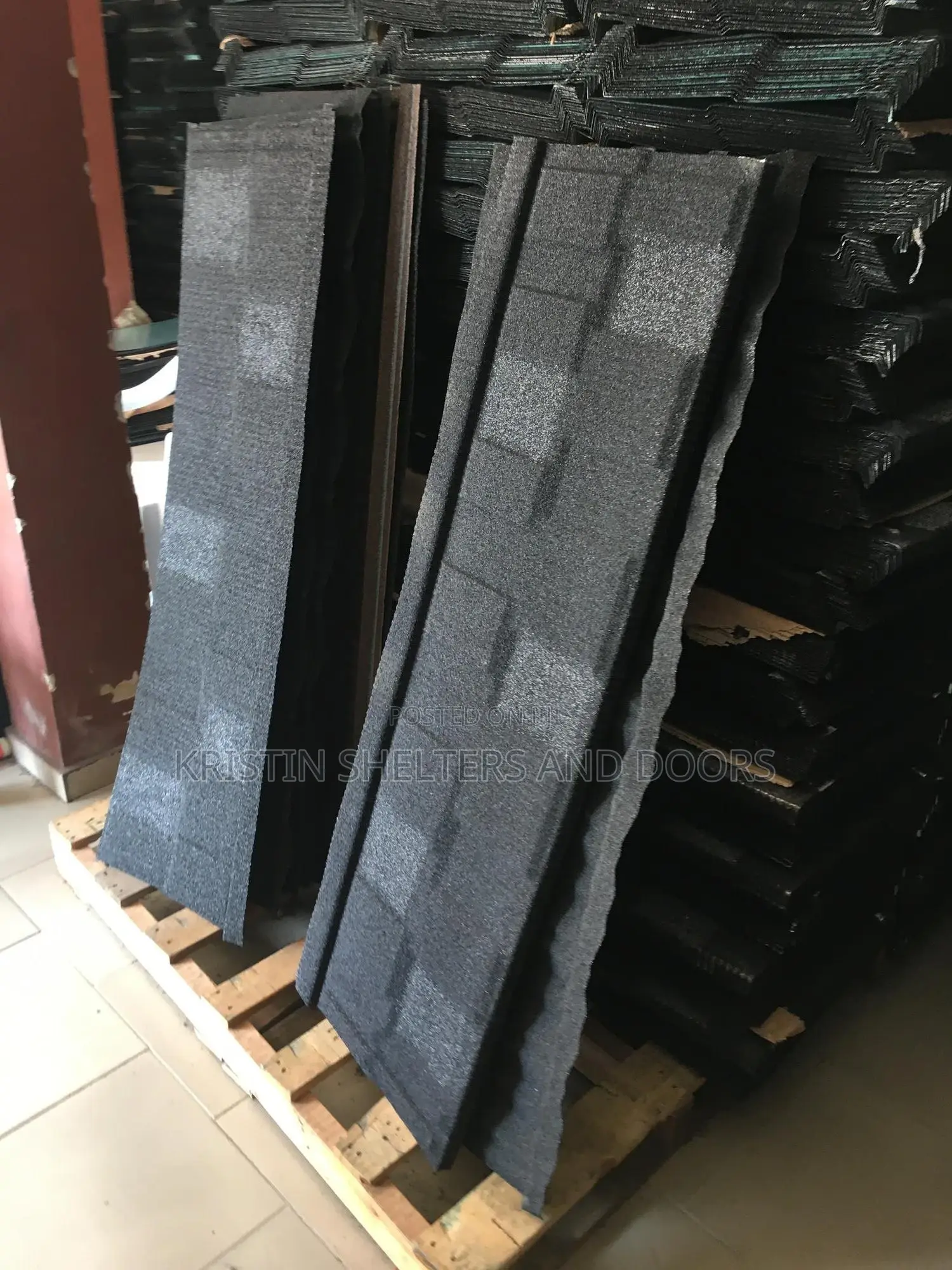 Sunrise Black And White Shingle Stone Coated Roofing Sheet