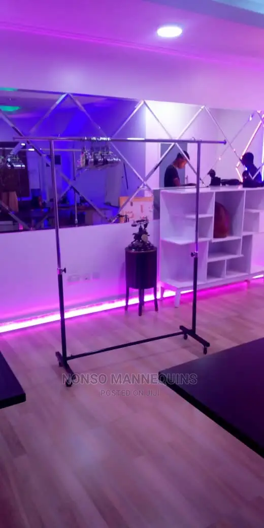 4 Tyres Clothes Racks Stand