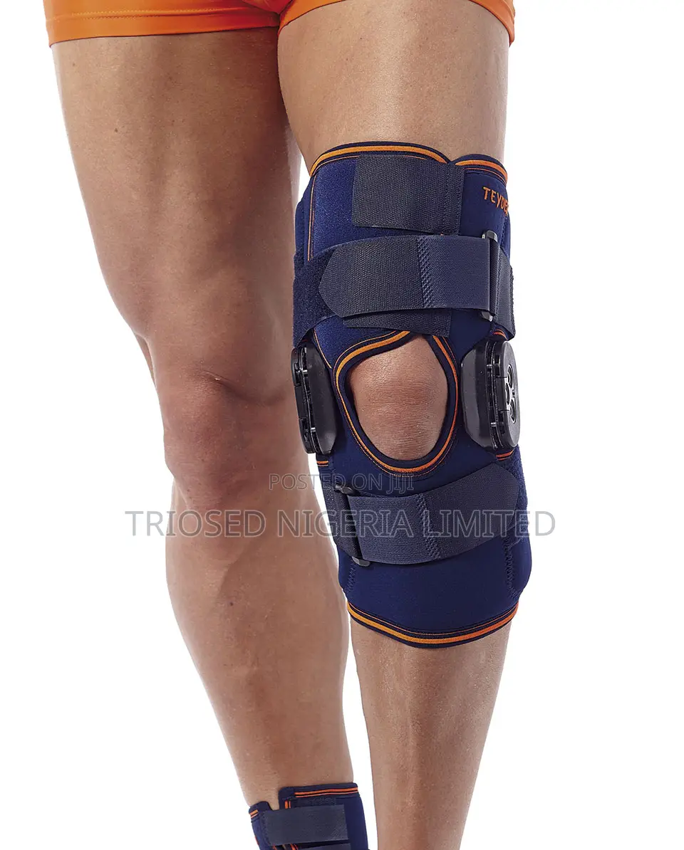 Opened Knee Brace With Flexion- Extension Control 586RD