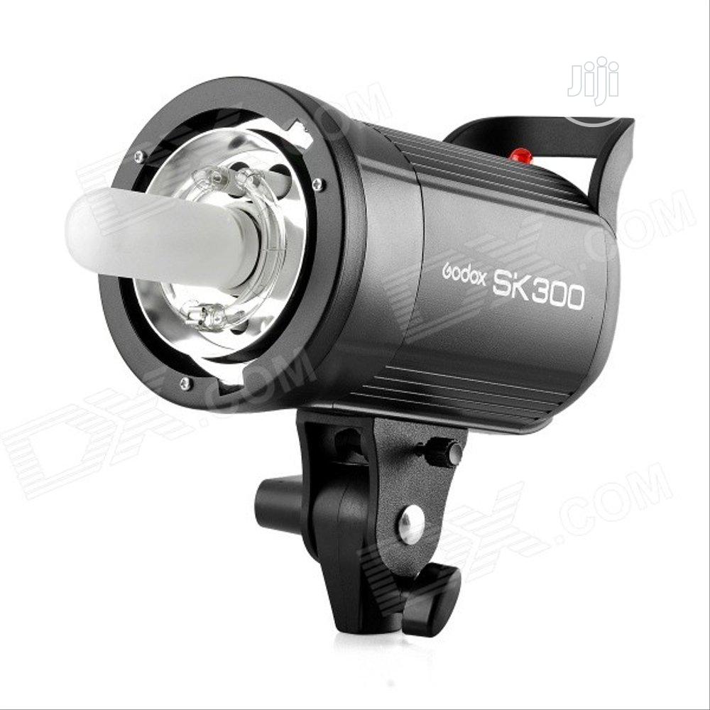 Godox Sk300 Studio Strobe Light