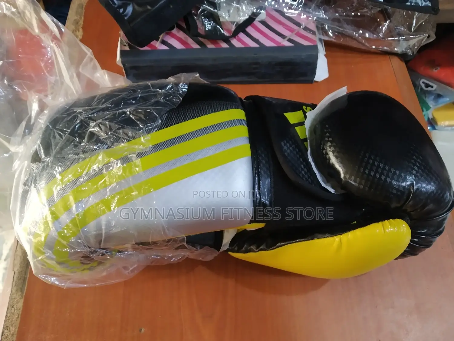 Adidas Glove 140z Yellow And Black