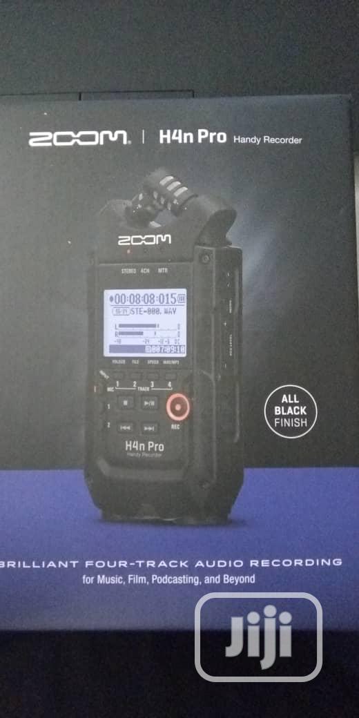 Zoom H4n Pro 4-Input / 4-Track Portable Handy Recorder