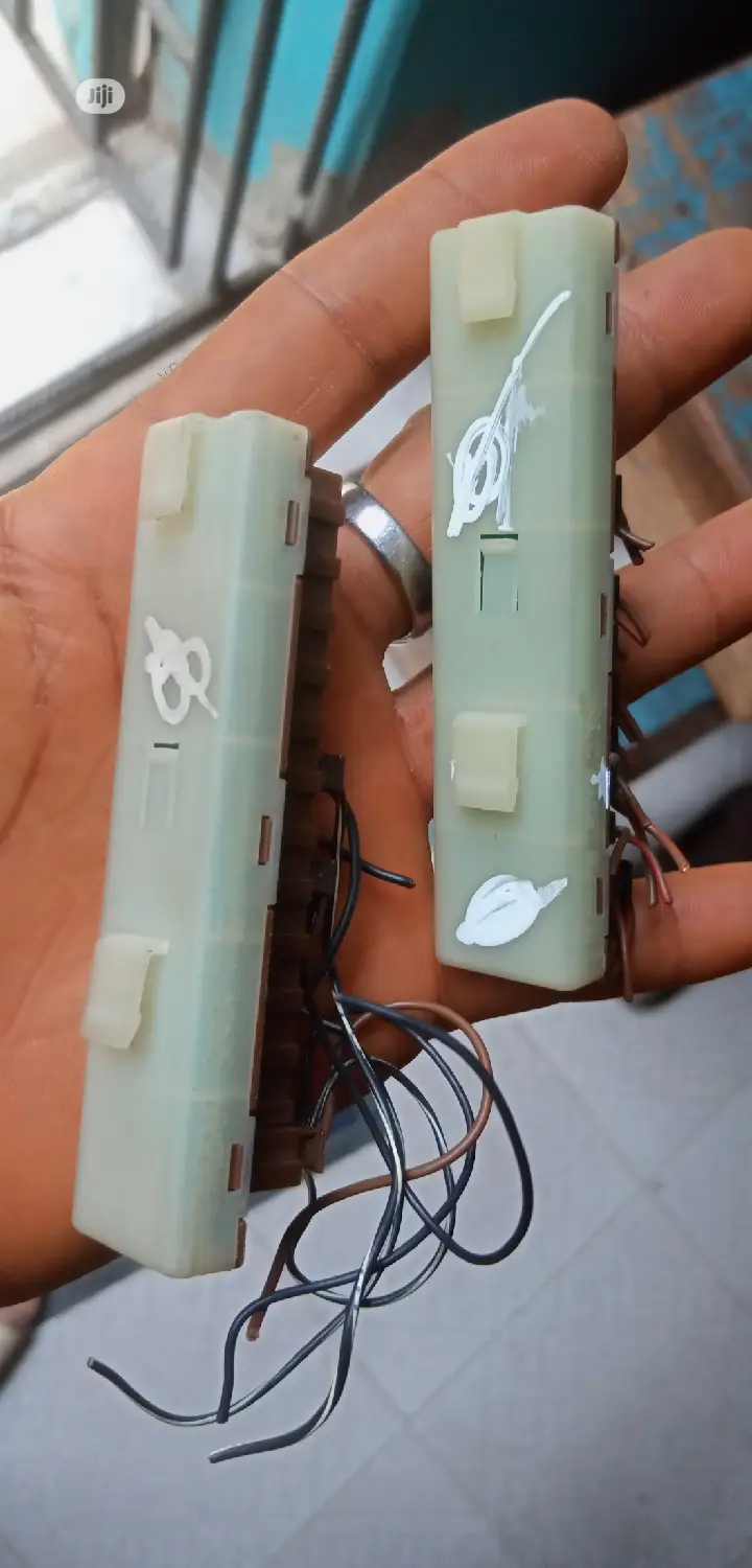 Mercedes Benz Distributor Unit Module/ Distributor Block