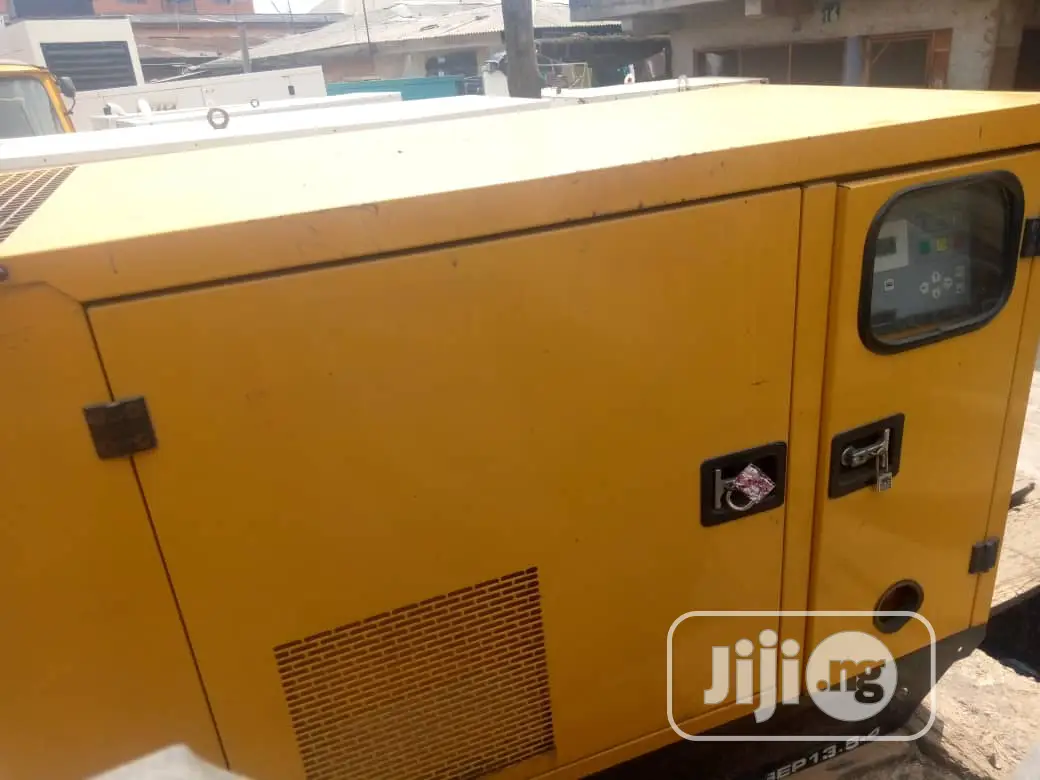 13.5kva Cat Mantrac Uk Perkins Diesel Generator