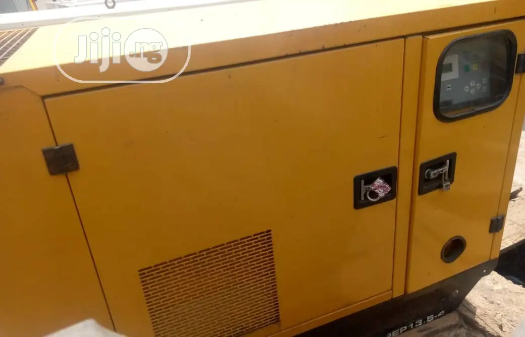 13.5kva Cat Mantrac Uk Perkins Diesel Generator