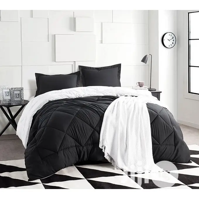 Nice Black Duvet,Bedsheet With 4 Pillow Cases