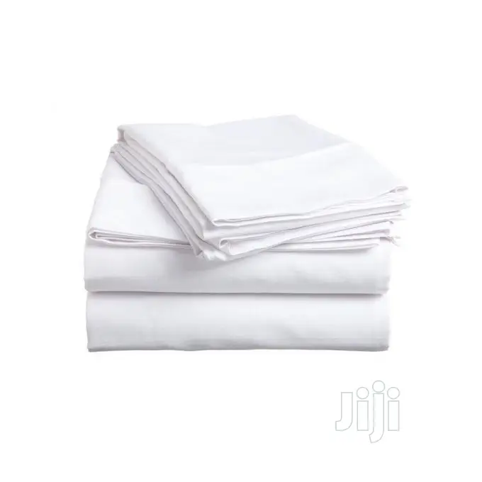 Matured Sparkling White Bedsheet With 4 Pillow Cases