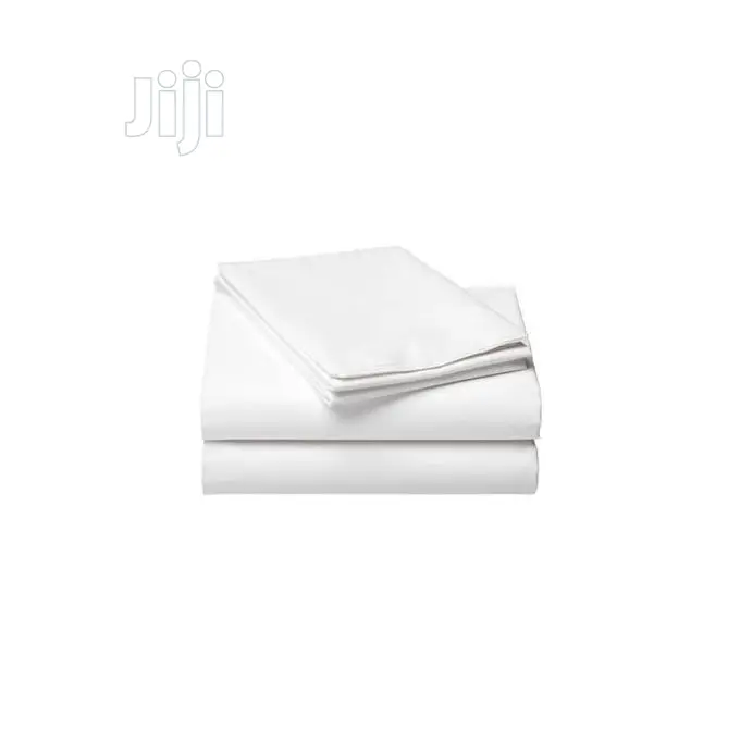 Matured White ,Bedsheet With 4 Pillow Cases