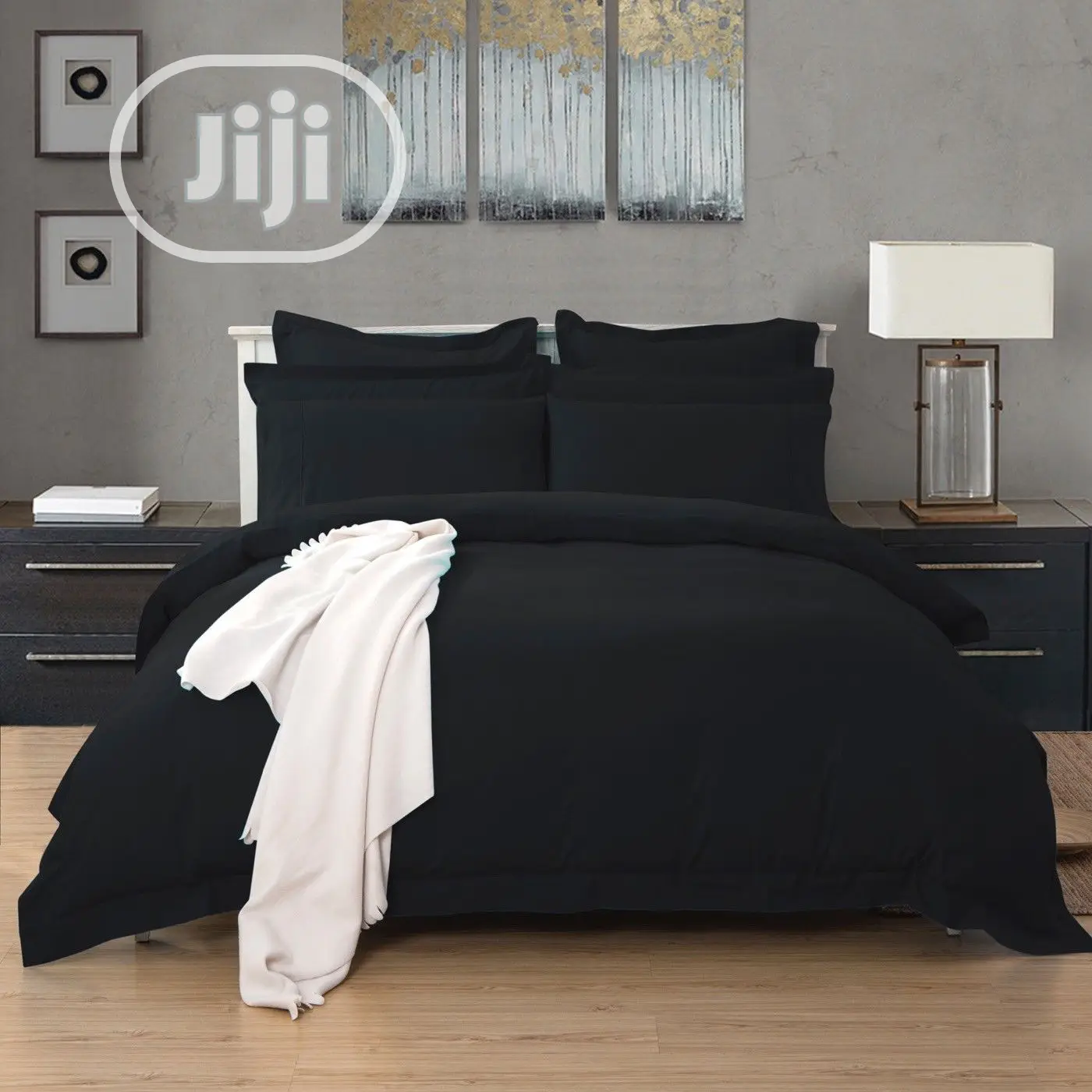 Classy Duvet,Bedsheet With 4 Pillow Cases-
