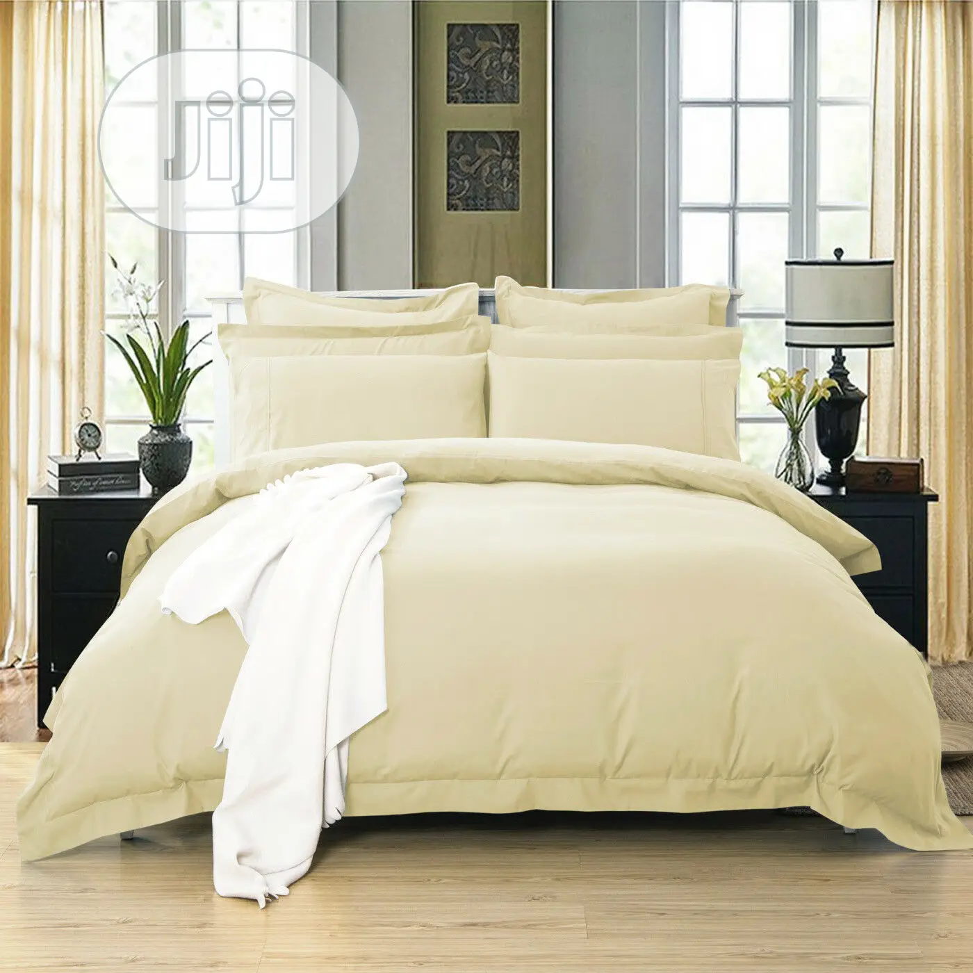Duvet,Bedsheet With 4 Pillow Cases