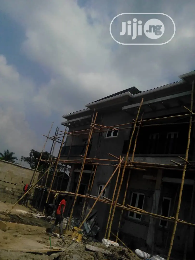 Chinex Scaffolding And Rain Gutter Installation.