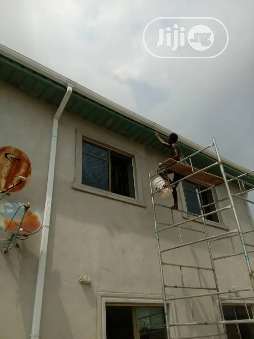 Chinex Scaffolding And Rain Gutter Installation.