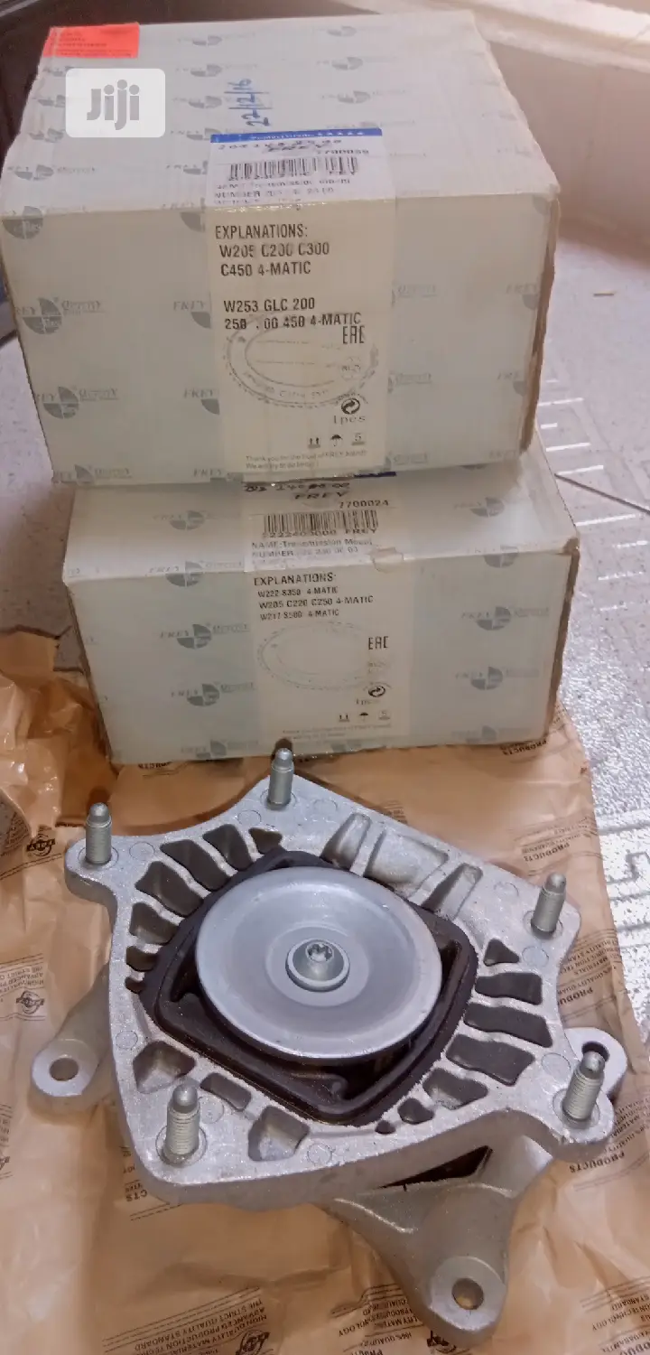 MERCEDES BENZ Gear Box Mount/Seat