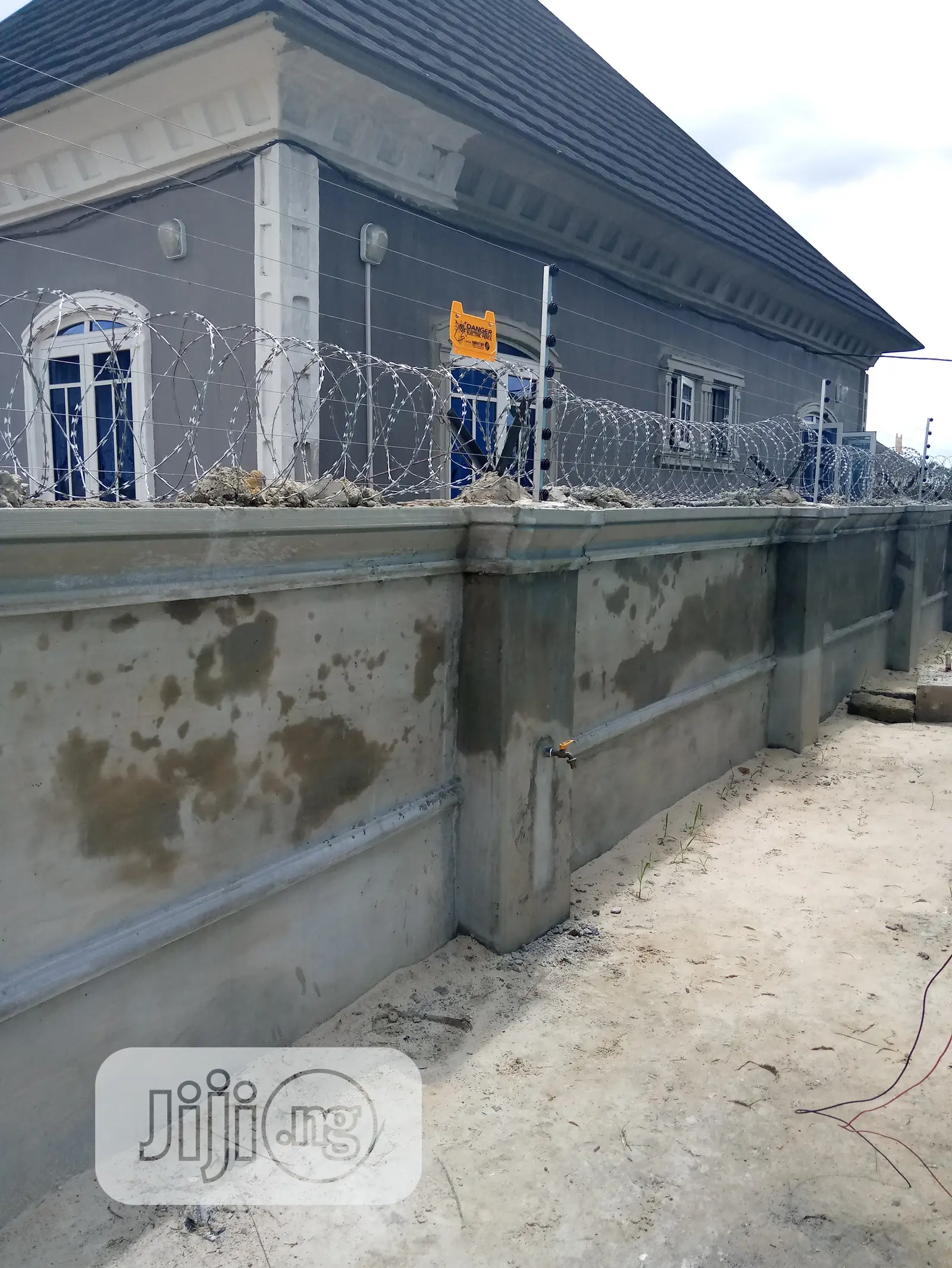 Electric Perimeter Fencing
