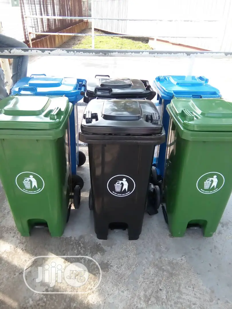 240 Liter Foot Pedal Dust Bin