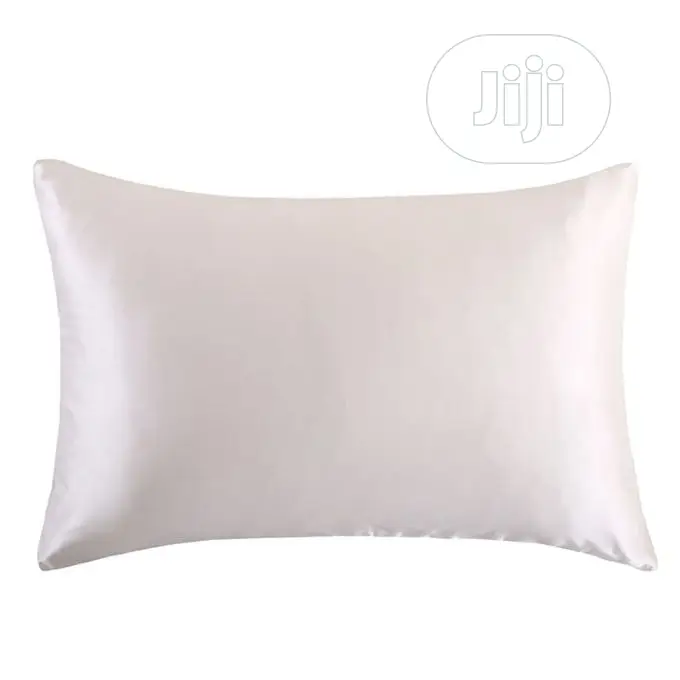 Quality White Fibre Filled Sleeping Pillow