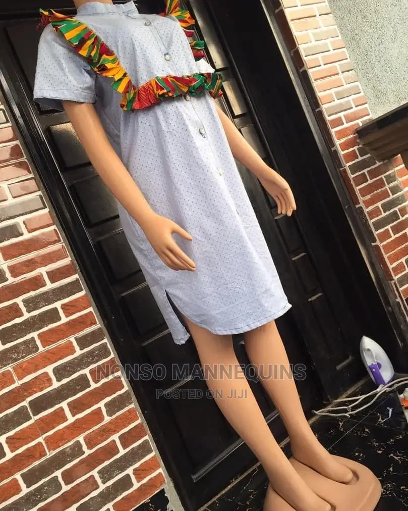 Plastic Busty Headless Female Mannequin