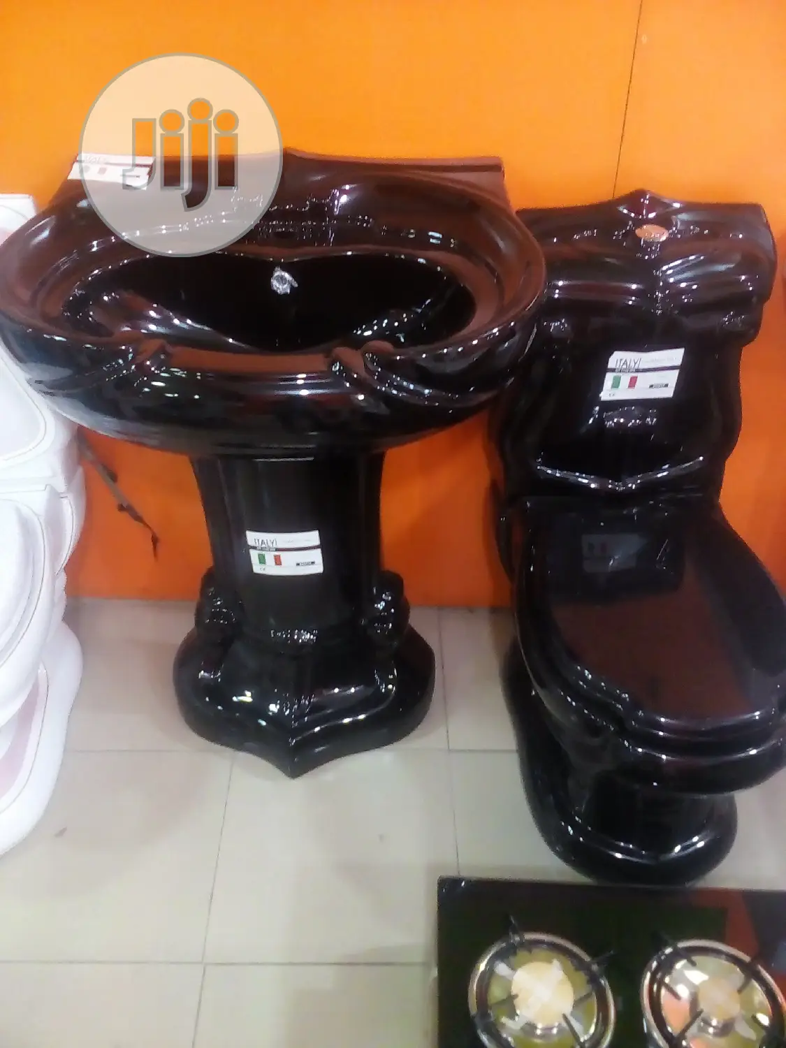 Decor Water Closet