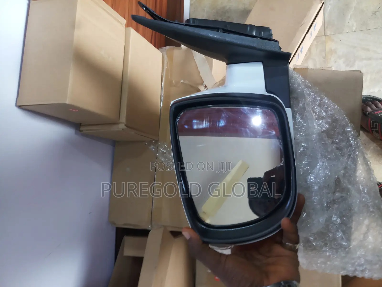 Side Mirror for Hyundai Ix35 2014 Model.