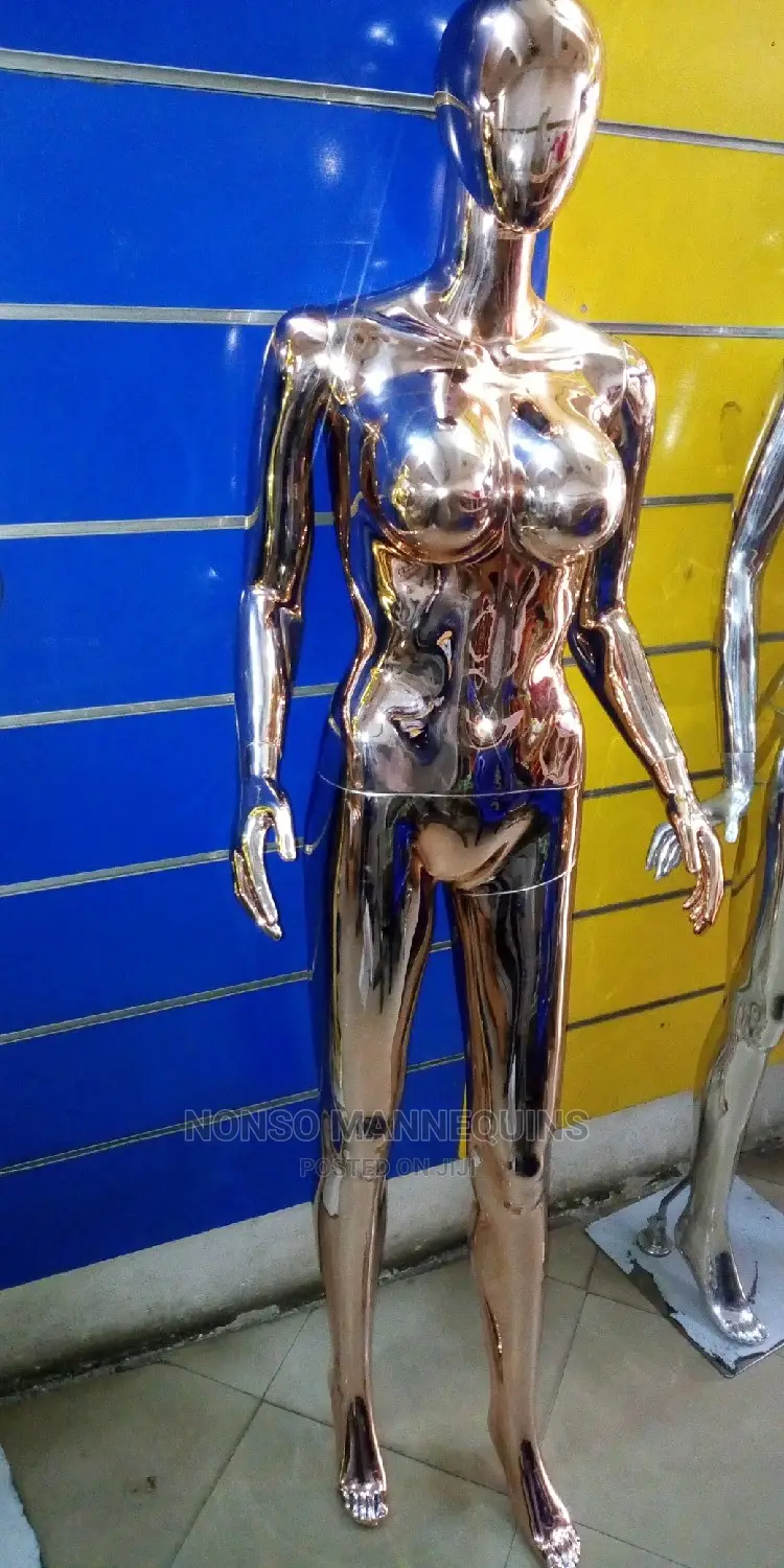 Rose Gold Faceless Busty Woman Mannequins