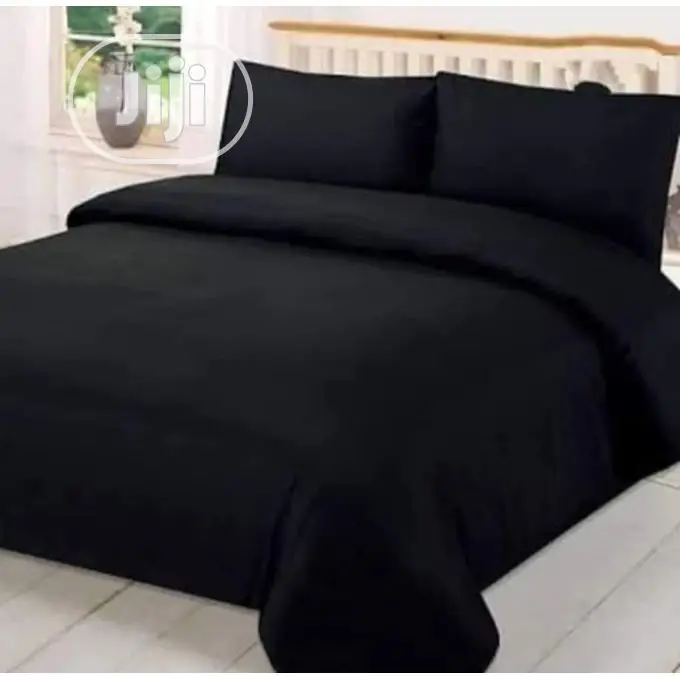 Cool Black Duvet,Bedsheet With 4 Pillow Cases
