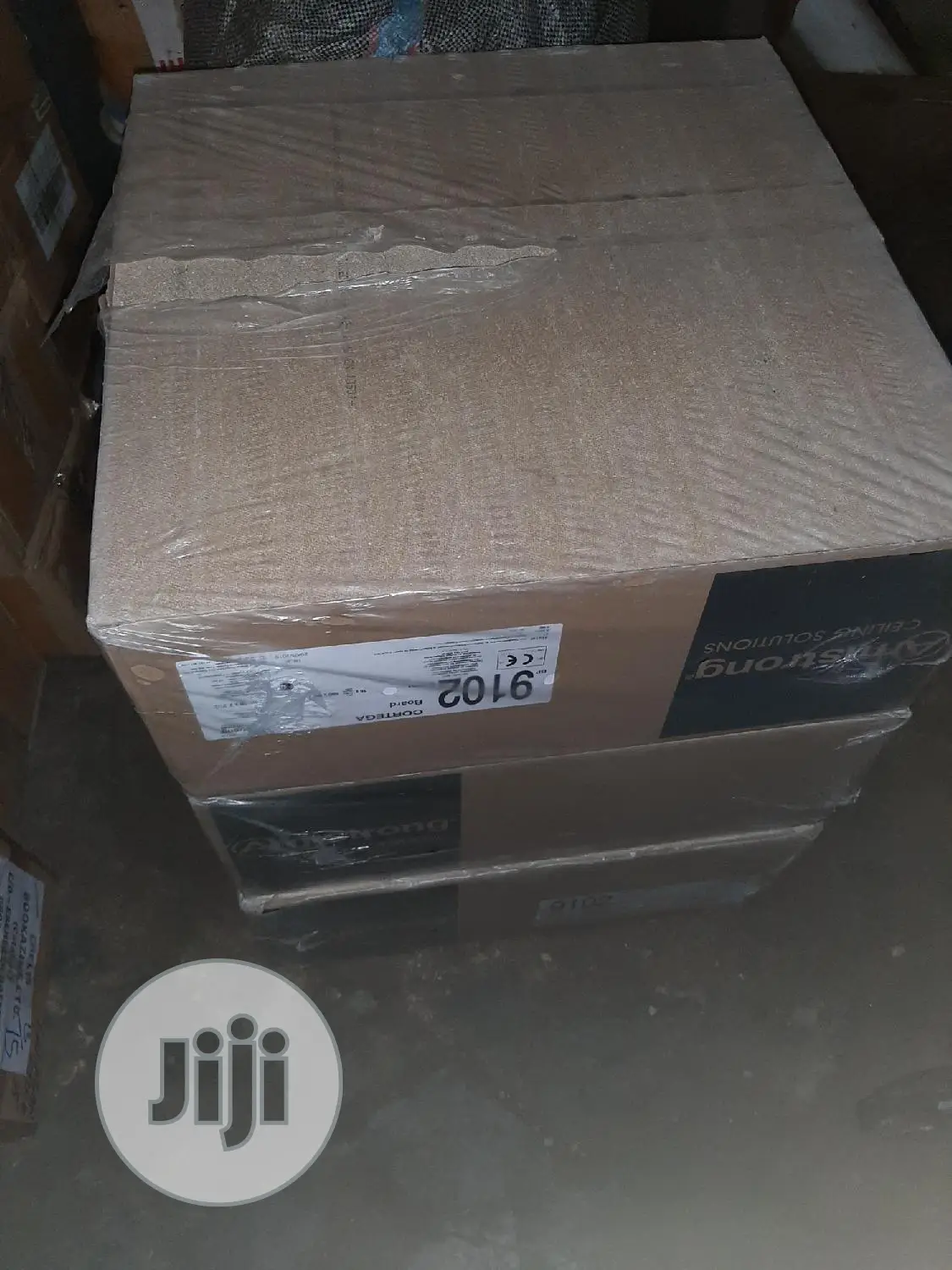 Suspending Ceiling /Pop Plasterboard /Wooden Floors