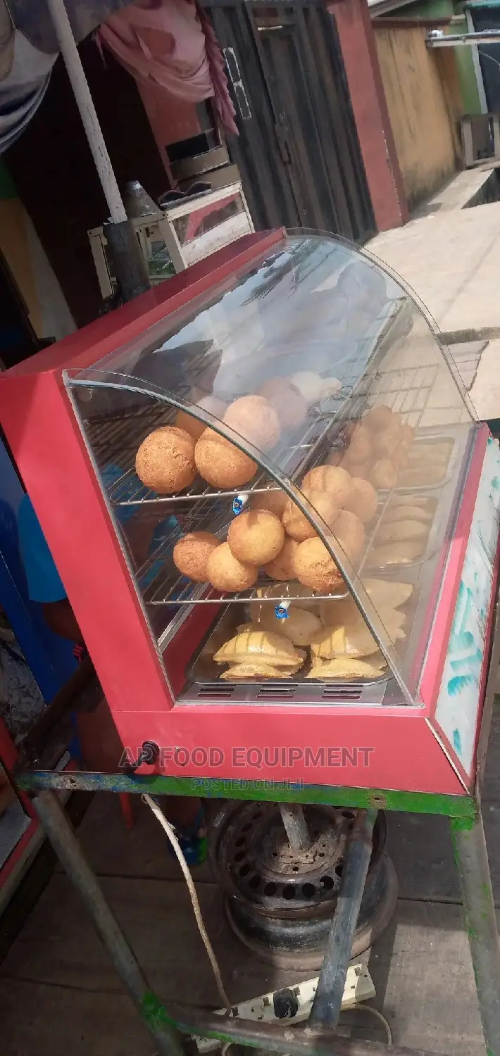 Snacks Display Warner 3plates