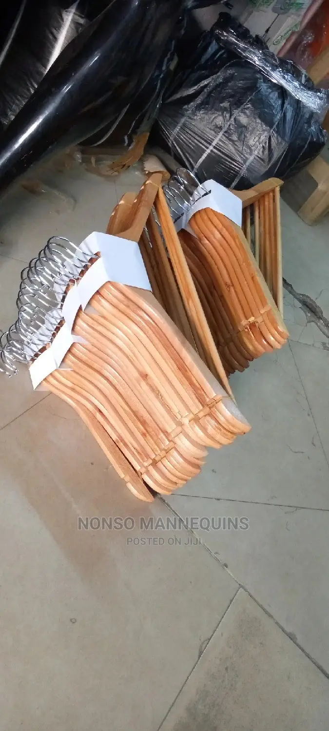 10pieces Per Bundle Wooden Hangers