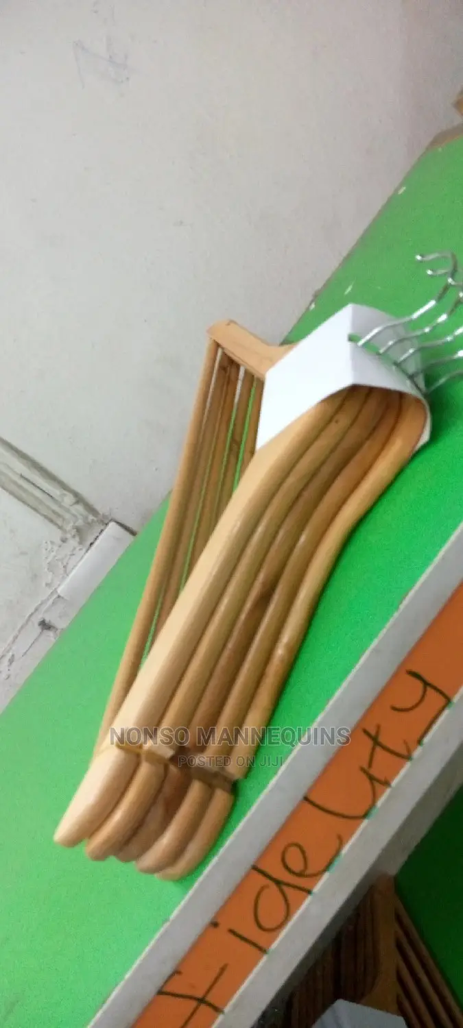 10pieces Per Bundle Wooden Hangers