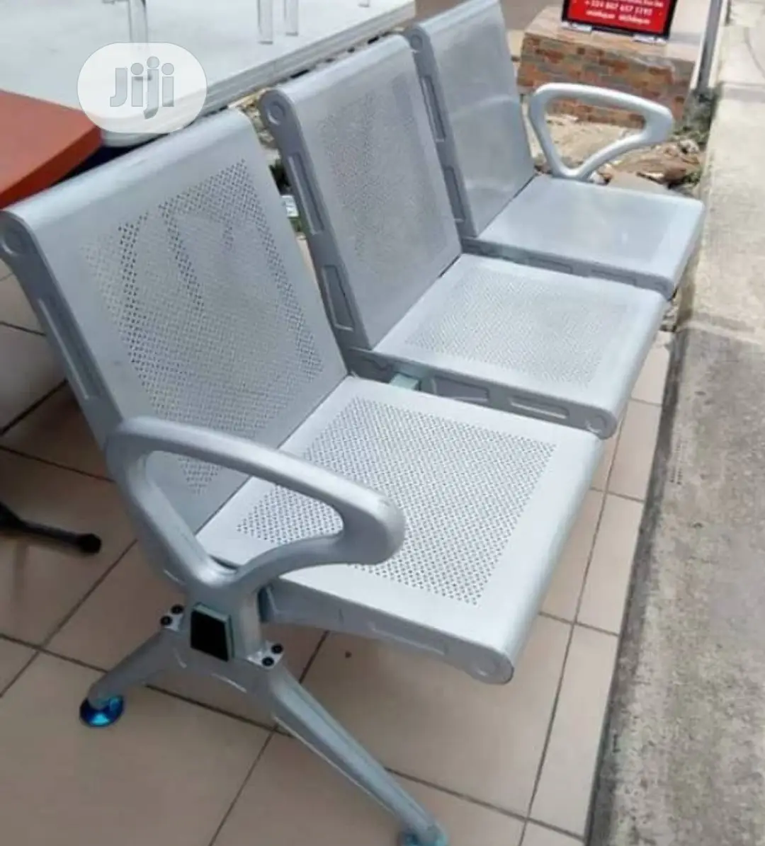 Original Imported Executive 3 in 1 Visitors Chair
