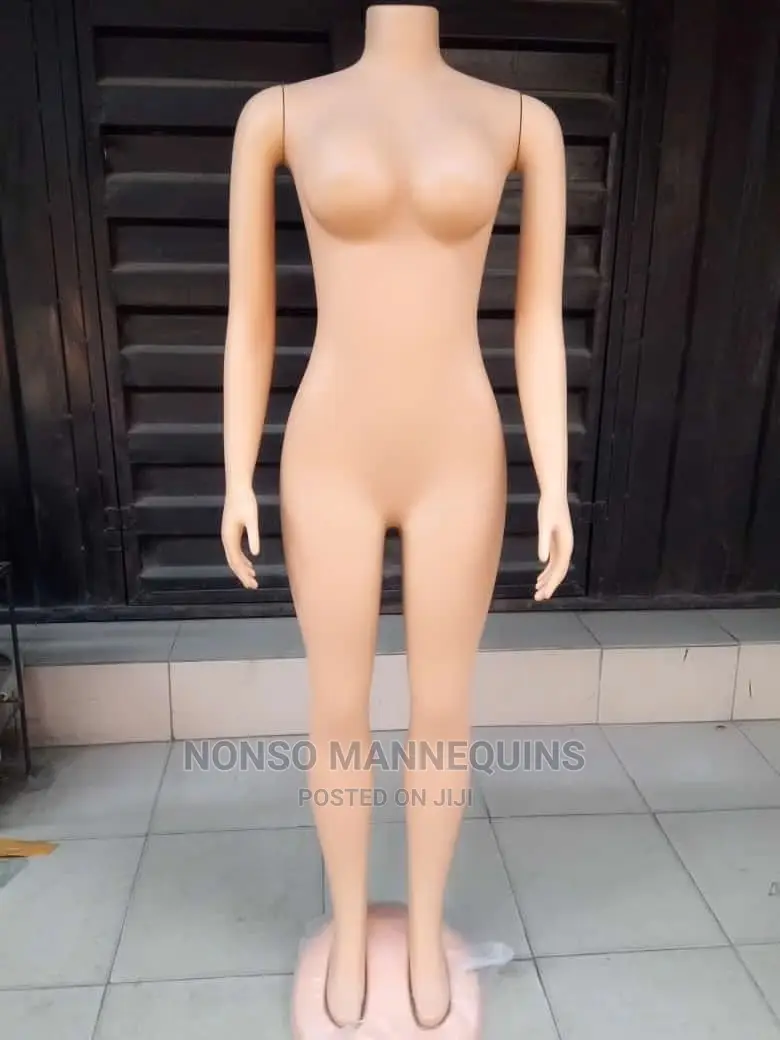 No Head Rubber Busty Female Mannequin Display