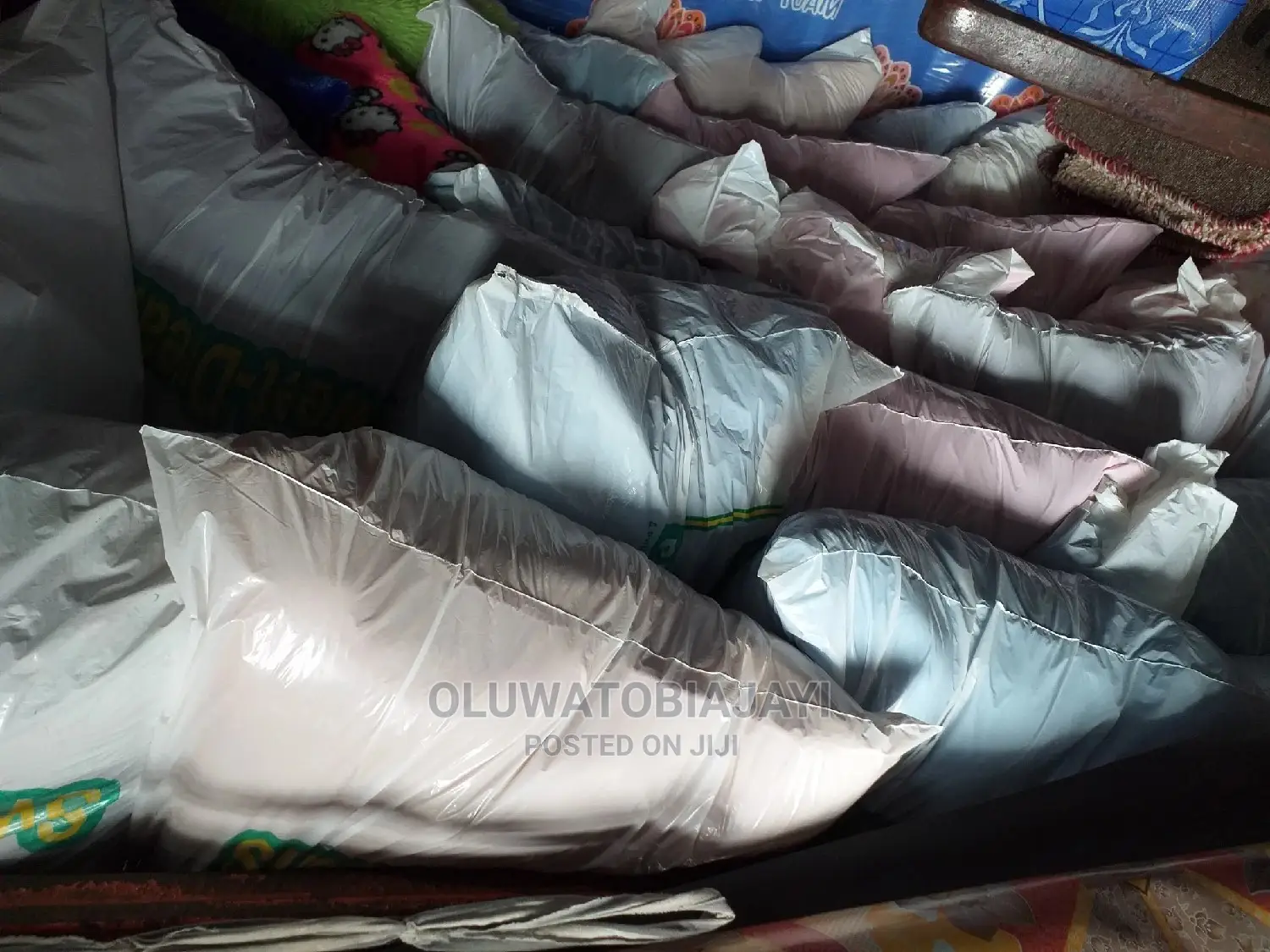 Delights Foam Pilow