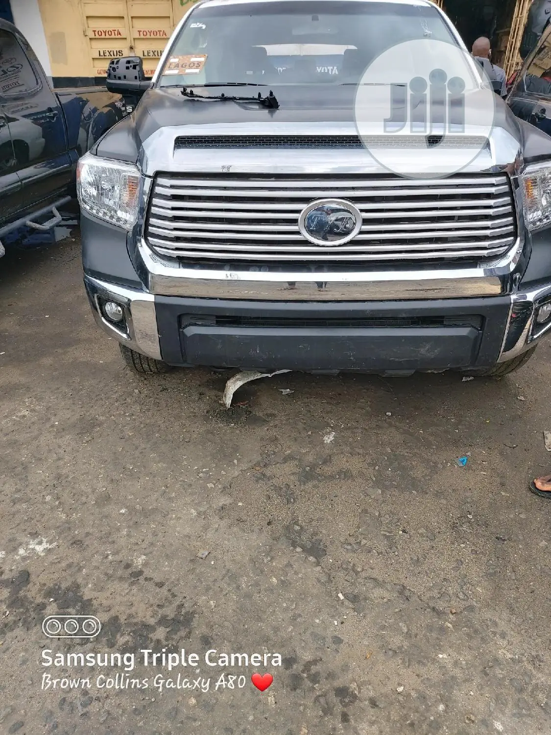 Conversion of Toyota Sequoia to Tundra Face