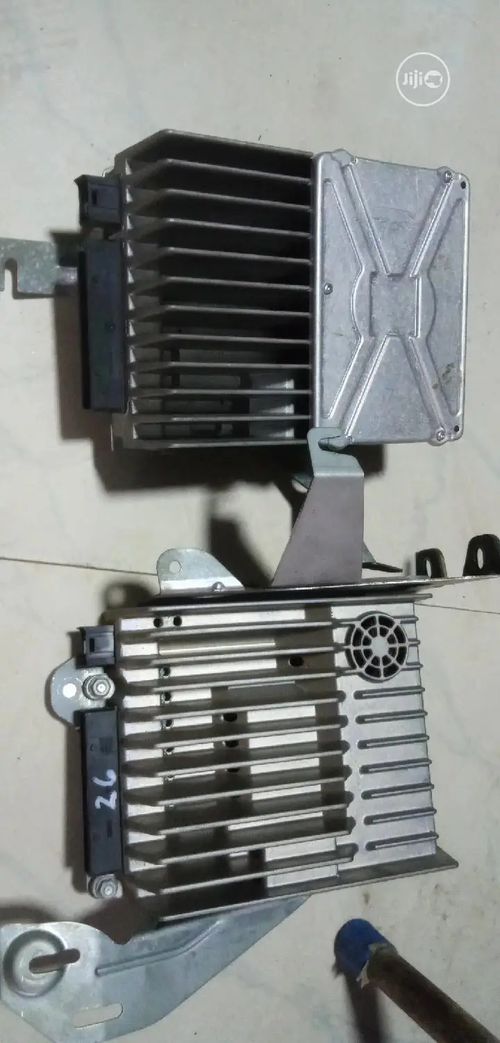 Mercedes Benz Amplifiers