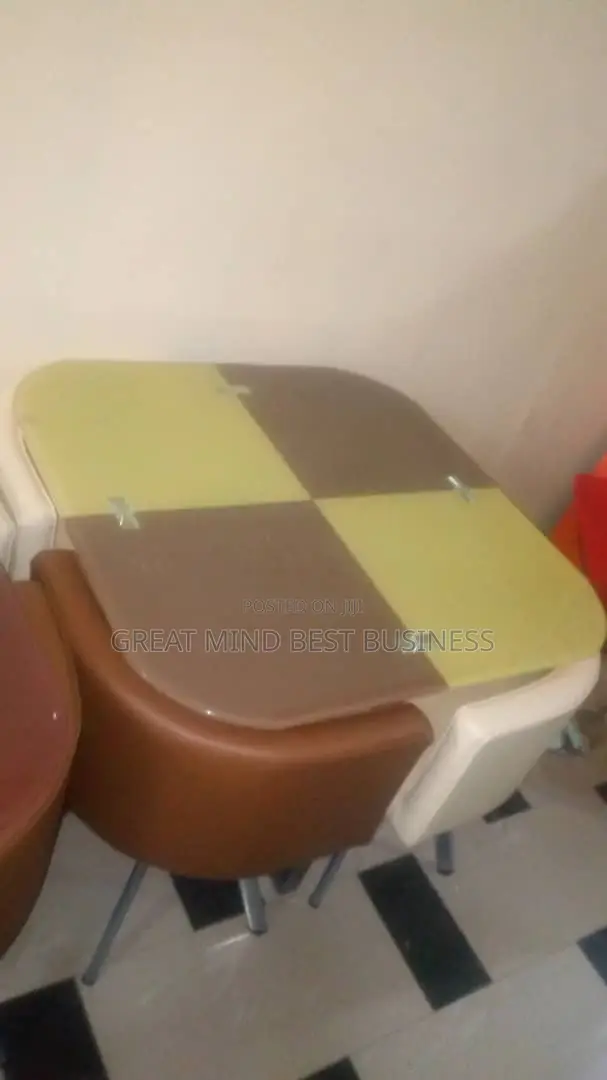 High Quality Dining Table and 4 Chairs