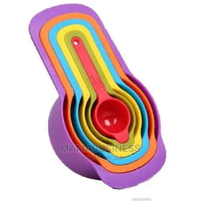12-Cup Non-Stick Muffin, Cupcake Pan+ FREE Coloured Measurin