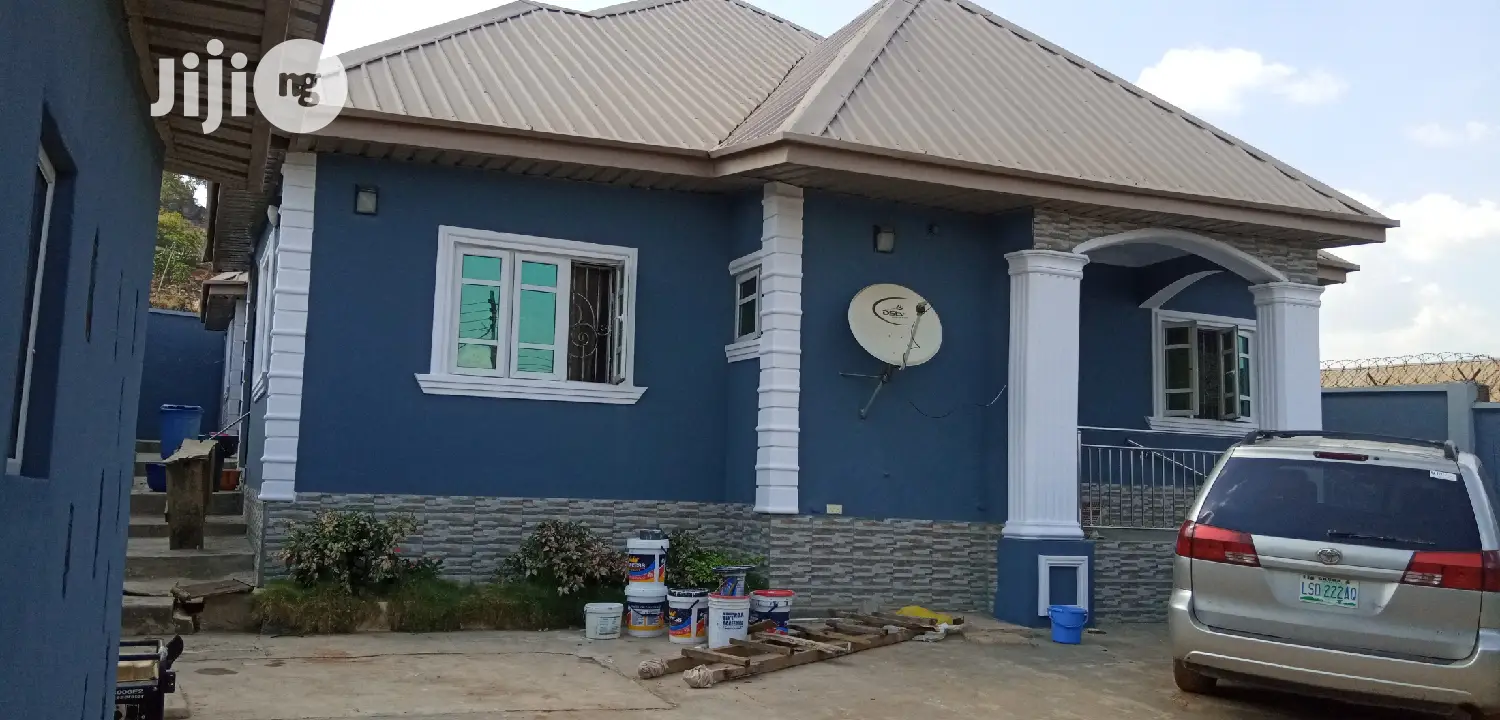 House Paintin An Wall Design